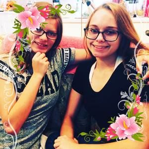 Meet your Posher, Becca